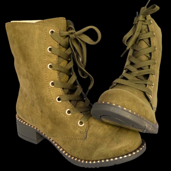 FAUX SUEDE/FUR LINED OLIVE GREEN COMBAT BOOT LACE UP/SIDE ZIP GOLD STUD ACCENTS - Picture 2 of 6